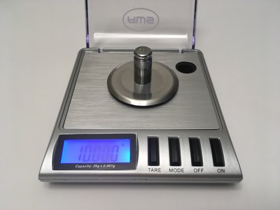 testing a scale with calibration weight